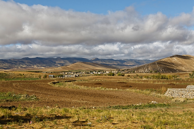 Tâq-e Bostân-Sur la route-006